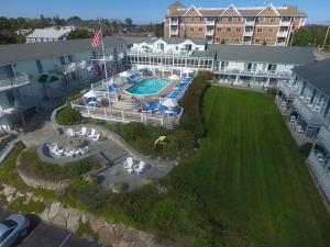 La alberca dentro o cerca de Anchor In Hotel - Hyannis, MA