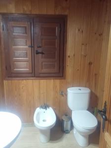 Łazienka w obiekcie Casa Calañas
