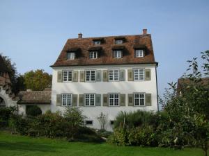 Photo de la galerie de l'établissement Ferienwohnungen Haus Fuchs, à Île de Reichenau