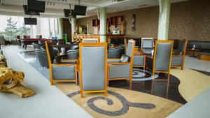 Χώρος καθιστικού στο Lagos Oriental Hotel