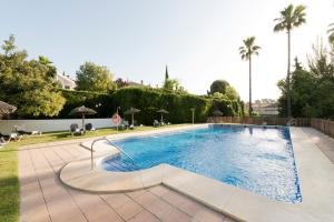 Piscina di Exe Las Adelfas o nelle vicinanze