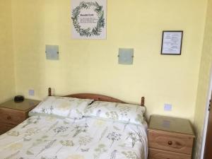 Кровать или кровати в номере Cavendish House