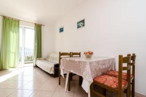 Postel nebo postele na pokoji v ubytování Guest House Kralj + 34 fotografií