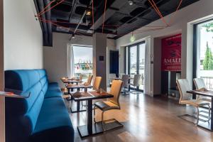 里斯本机场星辰酒店的休息区
