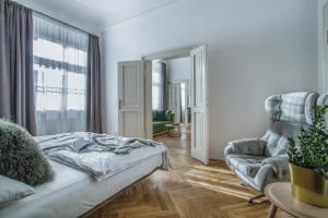 Coin salon dans l'établissement Lazenska N4 Residence