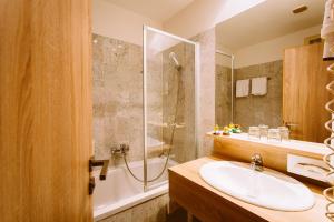 Un baño de Hotel Kongress