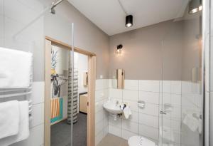 Jam Hotel Hnatyuka tesisinde bir banyo