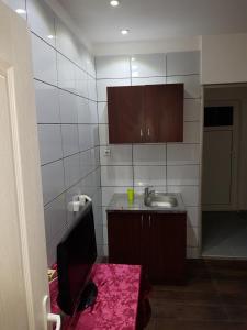 Η κουζίνα ή μικρή κουζίνα στο Prenociste H2O