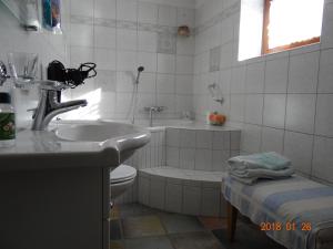 Kúpeľňa v ubytovaní Gästehaus Walch-Riml