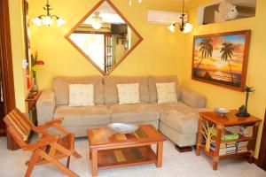 Istumisnurk majutusasutuses The Palms Oceanfront Suites