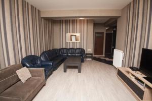 Afbeelding uit fotogalerij van Lilika Apartments on Meskhishvili in Tbilisi City +39 foto's