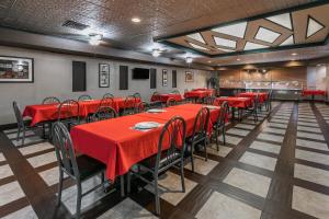 Konferenční prostory v ubytování Ramada by Wyndham Odessa Near University of Texas Permian