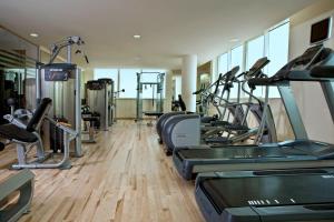 The fitness centre and/or fitness facilities at Ramada Downtown Abu Dhabi