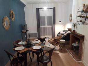 Istumisnurk majutusasutuses Chalet du Doumet - Appart LUZ centre - parking et garage individuel ferme - draps et serviettes inclus