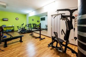 Fitness centrum a/nebo fitness zařízení v ubytování Hotel Villa Truentum