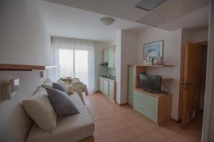 Gallery image of IHR Residence Hotel Le Terrazze in Grottammare
