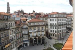Vista generica su Porto o vista sulla città dall'interno dell'appartamento