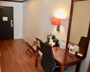 Gallery image of Hôtel Le Floral in Sherbrooke +53 photos