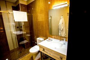 Koupelna v ubytování West Shine Hotel