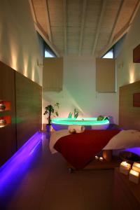 Imagen de la galería de Secret Forest - Wellness Retreat & Healing Spa, en Miliou