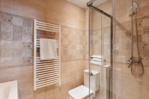 Kylpyhuone majoituspaikassa Sitges Holiday Apartment