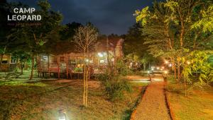 Zahrada ubytování Camp Leopard - Yala Safari Glamping
