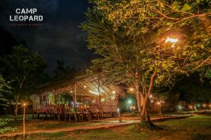 Zahrada ubytování Camp Leopard - Yala Safari Glamping