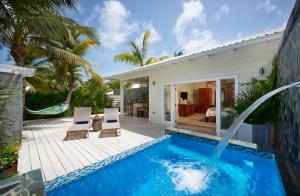 Kolam renang di atau dekat dengan Serenity at Coconut Bay - All Inclusive
