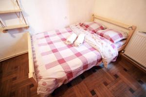 Katil atau katil-katil dalam bilik di Sheni Hostel
