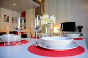 Un restaurante o sitio para comer en Atico Loft Ruzafa