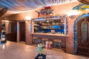 Лаундж або бар в Little Arches Boutique Hotel - Adults Only