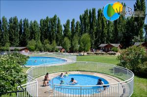 Bazén v ubytování Valle Paraiso nebo v jeho okolí
