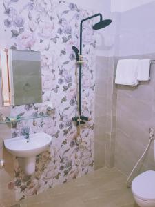 Koupelna v ubytování Hotel Khanh An