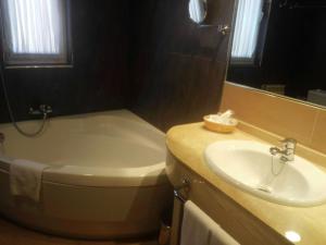Koupelna v ubytování Hotel Alfageme