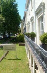 Gallery image of The Cheltenham Townhouse Studios at GLENFALL LAWN PITTVILLE CIRCUS in Cheltenham