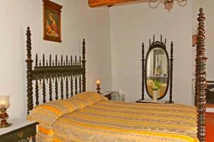 Quinta Nossa Senhora de Lourdes tesisinde bir odada yatak veya yataklar