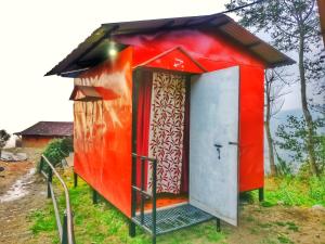 Edifici on està situat l'habitació en casa particular