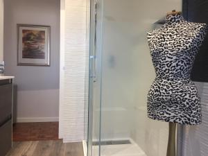 Et badeværelse på Casino & Beach Apartment + 36 billeder