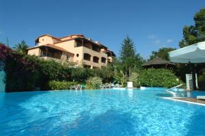 Bazén v ubytování Pestana Village Garden Hotel nebo v jeho okolí