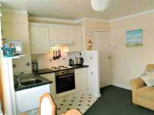 Gallery image of 57 New Esplanade Court, Beach Close By Pool View in Paignton