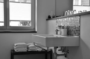 Cucina o angolo cottura di Hotel Hagnauer Seeperle