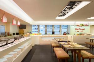 Nhà bếp/bếp nhỏ tại Jen Hong Kong by Shangri-La