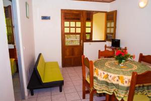 Posezení v ubytování Les Fleuris 972 + 57 fotografií