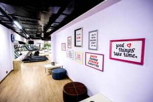 Fitness centrum a/nebo fitness zařízení v ubytování West Shine Hotel
