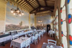 Restaurace v ubytování Villa Parri Residenza D'epoca