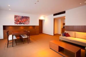 Area soggiorno di Kinosaki Onsen Nishimuraya Hotel Shogetsutei