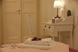 A bathroom at Aitna B&B