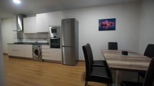 Kuchyň nebo kuchyňský kout v ubytování Apartamento con garaje, El barco