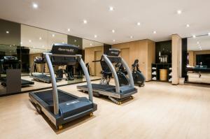 Posilňovňa alebo fitness centrum v ubytovaní Eurostars Palace