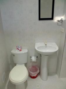 Koupelna v ubytování Hostal Casa de Barajas